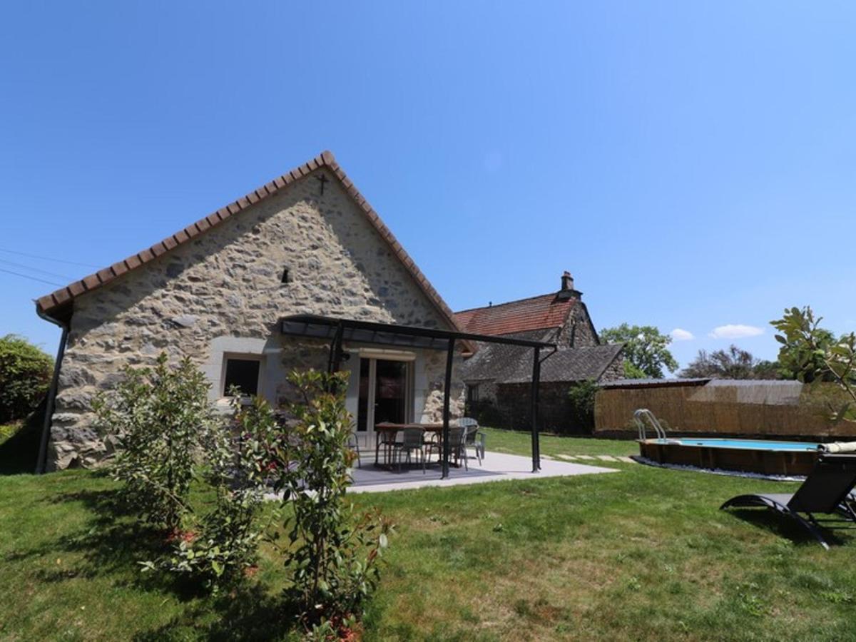 Вилла Maison De Caractere Renovee, Piscine Privee, Calme, Proximite Monts Du Cantal Et Puy De Sancy - Fr-1-742-393 Vebret Экстерьер фото